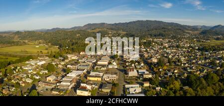 Antenna di Myrtle Point piccola città nel sud dell'Oregon Foto Stock