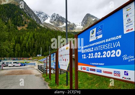 Visita all'arena del biathlon di Anterselva. Alpi dolomitiche, Italia Foto Stock