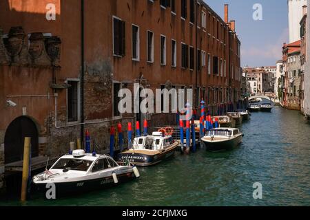 Atmosfera intorno al 77° Festival Internazionale del Cinema di Venezia domenica 6 settembre 2020 a Palazzo del Cinema , Lido, Venezia. . Foto Stock