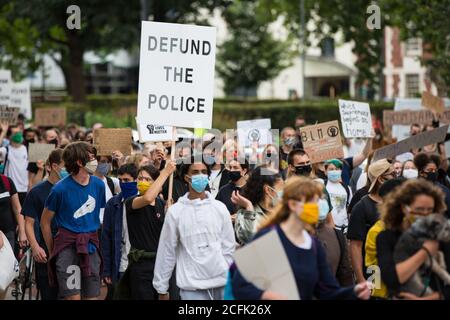 Bristol, Regno Unito. 06 settembre 2020. Centinaia di manifestanti marciano attraverso il centro di Bristol in una protesta All Black Lives Matter. Bristol, Regno Unito. 6 settembre 2020. Credit: Redorbital Photography/Alamy Live News Foto Stock