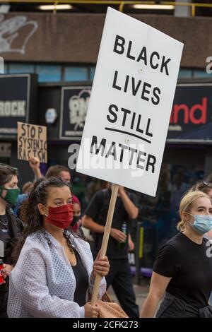 Bristol, Regno Unito. 06 settembre 2020. Centinaia di manifestanti marciano attraverso il centro di Bristol in una protesta All Black Lives Matter. Bristol, Regno Unito. 6 settembre 2020. Credit: Redorbital Photography/Alamy Live News Foto Stock