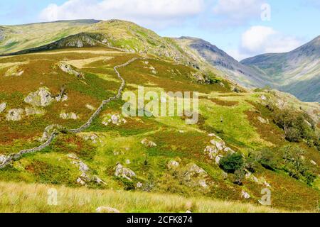 Le belle Fells intorno al Kirkstone Pass Lake District, Inghilterra. Foto Stock