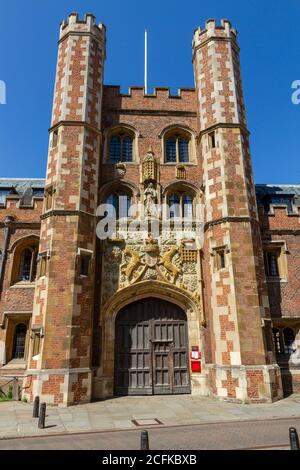 The Great Gate, St John's College, University of Cambridge, Cambridge, Cambridgeshire, Regno Unito. Foto Stock