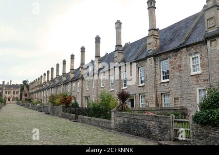 Settembre 2020 - Vicarage chiudere nella città deserta di Wells a Somerset, Regno Unito Foto Stock