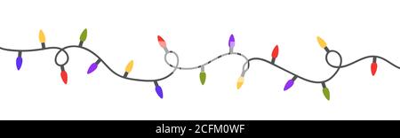 Luci di colore natalizio isolate su sfondo bianco. Decorazioni luminose con luci da terra. Lampadina incandescente per schede, banner, poster, web. LED Illustrazione Vettoriale