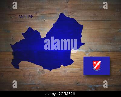 Mappa e bandiera del Molise, su sfondo ligneo, regione d'Italia, illustrazione in 3D Foto Stock