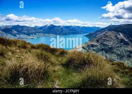 Lago Wanaka e le montagne, Otago, Isola del Sud, Nuova Zelanda, Oceania. Foto Stock