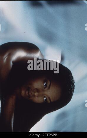 angela bassett, come stella ha ottenuto la sua scanalatura indietro, 1998 Foto Stock