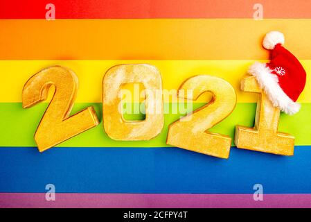 Felice anno nuovo 2021 sulla bandiera LGBT Foto Stock