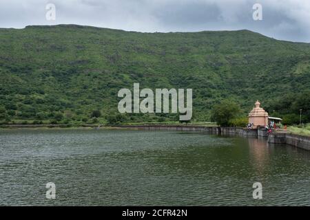 Lo storico lago Mastani ha 300 anni, un luogo romantico per bajirao e Mastani e il luogo balneare di Mastani. Foto Stock