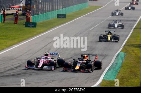 18 STROLL Lance (CAN), Racing Point F1 RP20, VERSTAPPEN Max (Ned), Aston Martin Red Bull Racing Honda RB16, azione durante la Formula 1 Gran Premio He Foto Stock