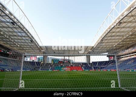 Una visione generale dello stadio Dragao prima della partita di calcio del gruppo A3 della UEFA Nations League tra Portogallo e Croazia il 5 settembre 2020 all'Estad Foto Stock