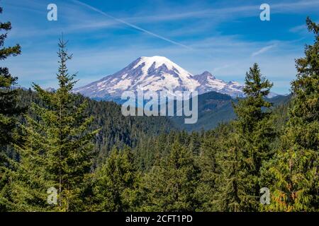 Mount Rainier National Park nello stato di Washington, USA nel mese di agosto, orizzontale Foto Stock