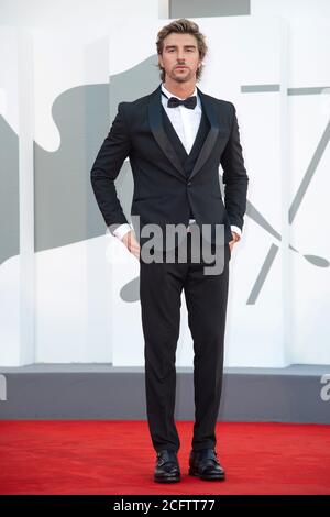 Venezia, Italia. 07 settembre 2020. Andrea Damante, Never gonna Snow Again Premiere, 77th Venice Film Festival a Venezia il 06 settembre 2020. Photo by Ron Crusow/imageSPACE Credit: Imagespace/Alamy Live News Foto Stock