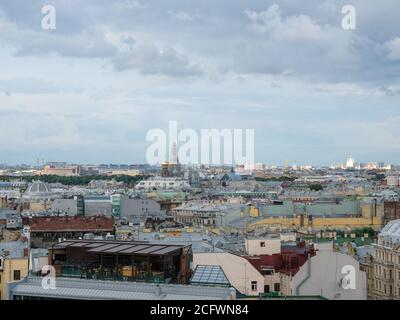 Vista aerea di San Pietroburgo dal Colonnato della Cattedrale di Sant'Isacco nel giorno d'estate, Russia Foto Stock