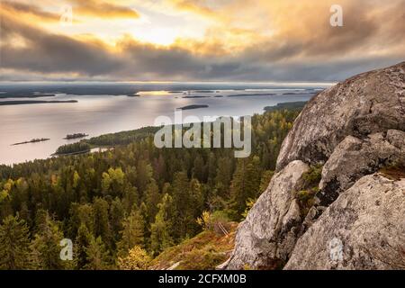 Bellissimo paesaggio naturale nel parco nazionale di Koli in Finlandia Foto Stock