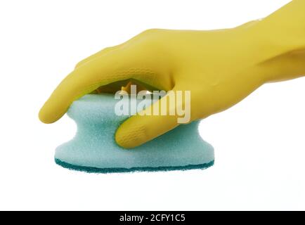 Mano con spugna di pulizia isolata su bianco Foto Stock