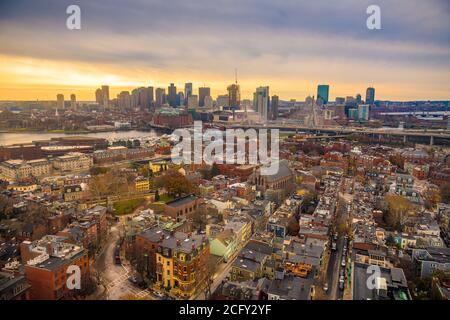 Bostom, Massachusetts, USA skyline della città dal centro di Bunker Hill. Foto Stock