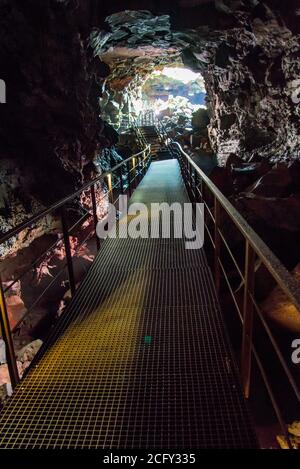 La grotta di Lava Tunnel, immenso tubo di lava nel sud dell'islanda Foto Stock