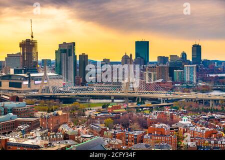 Bostom, Massachusetts, USA skyline della città dal centro di Bunker Hill. Foto Stock