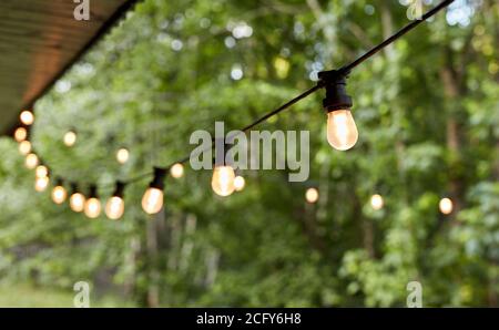 Luci nel cortile posteriore Foto Stock