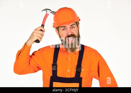 Impulso per i cambiamenti. Uomo maturo bearded in uniforme. Ragazzo con martello. Buon martello. Suggerimenti essenziali per un corretto utilizzo del martello. Requisiti per i progetti. Tetto di riparazione professionale. Lavoro tecnico. Foto Stock