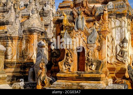 Myanmar (Birmania), Shan state, Inle Lake, Sankar, Tharkhaung monastero Foto Stock
