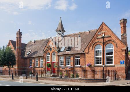 Ex edificio scolastico, High Street, Henley-in-Arden, Warwickshire, Inghilterra, Regno Unito Foto Stock