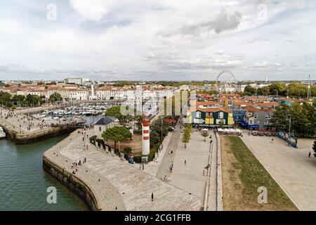 La Rochelle, Francia. 21 Agosto 2020. Vista generale del vecchio porto di la Rochelle, Charente-Maritime, Francia. Foto Stock