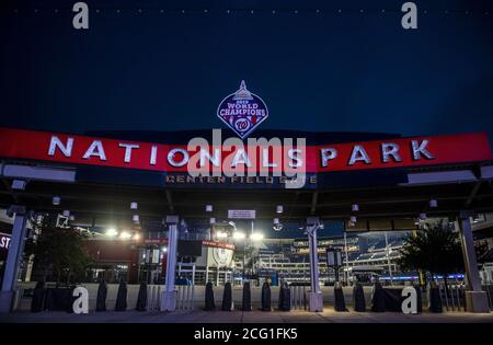 Washington, Stati Uniti. 8 settembre 2020. Il cancello del campo centrale al Nationals Park rimane chiuso ai tifosi mentre i Washington Nationals giocano i Tampa Bay Rays, a Washington, DC martedì 8 settembre 2020. Foto di Kevin Dietsch/UPI Credit: UPI/Alamy Live News Foto Stock