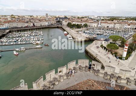 La Rochelle, Francia. 21 Agosto 2020. Vista generale del vecchio porto di la Rochelle, Charente-Maritime, Francia. Foto Stock