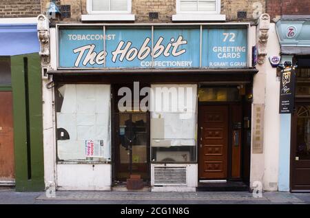 Negozio chiuso, Wardour Street, Soho, Londra, Regno Unito. 17 ago 2012 Foto Stock