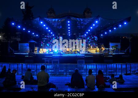 Praga, Repubblica Ceca. 8 settembre 2020. Il percussionista austriaco Martin Grubinger si esibisce durante il festival Prague Shines, che celebra il ritorno della vita culturale e sociale, l'8 settembre 2020, a Praga, Repubblica Ceca. Credit: Michal Kamaryt/CTK Photo/Alamy Live News Foto Stock