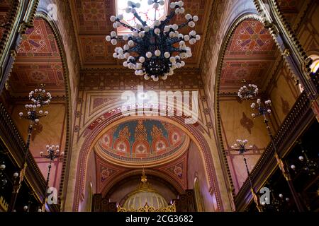 Interno della Grande Sinagoga di Dohany Street, Budapest, Ungheria Foto Stock