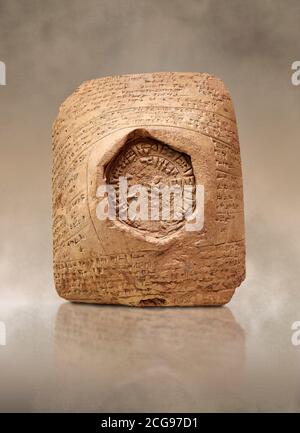 Tavoletta di argilla cuneiforme ittita, Hattusa, Regno di Hittite 1600-1200 a.C., Museo Archeologico di Bogazkale, Turchia. Foto Stock