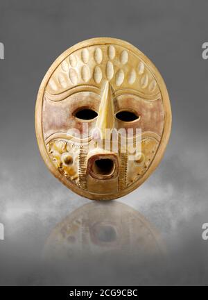 Maschera tribale africana cerimoniale, maschera tribale tradizionale in legno. Foto Stock