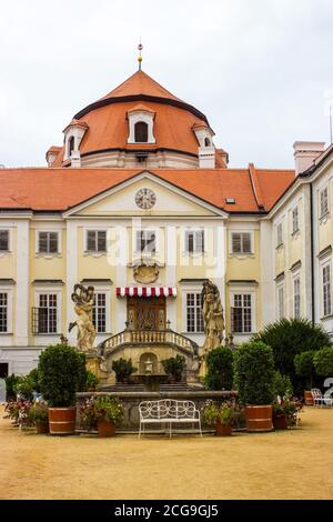 Il cortile del castello Vranov nad Dyji nella Repubblica Ceca, Vranov diga, Dyje Foto Stock