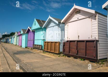 Capanne sulla spiaggia a Highcliffe e Mudeford nella New Forest Foto Stock