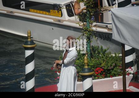 Venezia, friuli, ITALIA. 9 Settembre 2020. 09/09/2020 Venezia, 77th Venice International Film Festival, l'arrivo di Taylor Credit: Fabio Sasso/ZUMA Wire/Alamy Live News Foto Stock