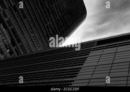 Vista esterna dell'edificio Rondo 1 Varsavia, Polonia, costruito nel 2003. Foto Stock