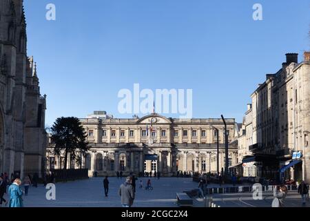 Bordeaux, Francia - 22 febbraio 2020: Palais Rohan o Показаны результаты по запросу bordeaux City hallИскать вместо этого bordeux Ciity hall Hotel de Foto Stock