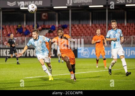 08-09-2020: Sport : Jong Oranje vs Jong Noorwegen durante la partita Jong Oranje vs Jong Noorwegen a Yanmar Stadion in Almere. Foto Stock
