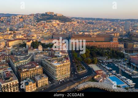 Castel santelmo. Quartieri spagnoli e vomero. Napoli Foto Stock