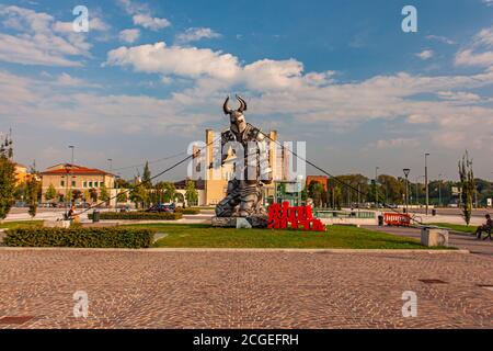 Statua del gladiatore di Verona Foto Stock