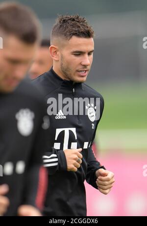 Monaco, Germania. 11 Settembre 2020. Calcio: Bundesliga, prima formazione di squadra del FC Bayern in preparazione per la stagione nel campo di allenamento a Säbener Straße. Lucas Hernández. Credit: Tobias Hase/dpa/Alamy Live News Foto Stock