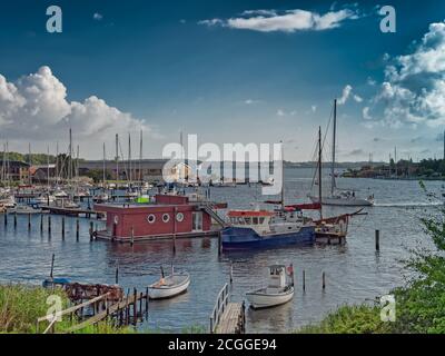 Egernsund piccolo porto a Gendarmstien, Denamrk Foto Stock