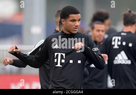 Monaco, Germania. 11 Settembre 2020. Calcio: Bundesliga, prima formazione di squadra del FC Bayern in preparazione per la stagione nel campo di allenamento a Säbener Straße. Serge Gnabry. Credit: Tobias Hase/dpa/Alamy Live News Foto Stock