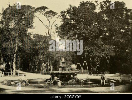 . Giardini europei e giapponesi; documenti letti davanti all'American Institute of Architects .. . Giardini europei e giapponesi. A Villa Borghese Foto Stock