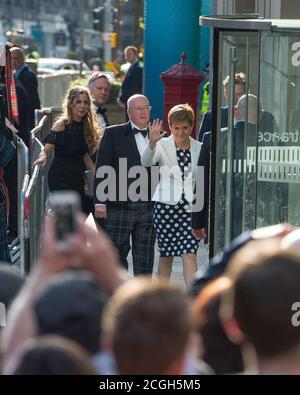 Edimburgo, Regno Unito. 31 maggio 2017. Primo Ministro della Scozia - Nicola Sturgeon ha partecipato alla cena della Fondazione Sir Tom Hunter al Centro Internazionale Congressi di Edimburgo (EICC) a Edimburgo, dove l'ex Presidente Barak Obama è in attesa di intervenire. Il presidente Obama era già in sede dalla porta posteriore, in quanto nessun media ha ottenuto alcuna fotografia. Credit: Colin Fisher/Alamy Live News. Foto Stock