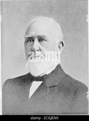 . Storia di Northfield, New Hampshire 1780-1905. In due parti con molti schizzi biografici e ritratti anche immagini di edifici pubblici e residenze private . o Americaand dopo un lungo e tempestoso viaggio atterrato a Boston, settembre 4,1844. Ho sentito spesso parlare di lui che il suo unico capitale è stato un deterrente per avere successo e una solida costituzione, perché quando il suo passaggio è stato pagato non c'era poco da lasciare per iniziare la vita in una nuova campagna senza amici o qualsiasi situazione in vista. Il Sig. Firth ha assicurato il lavoro nel mulino a Ballardvale, Mass., e ha aumentato grad-enally a posizioni di responsabilità, Foto Stock